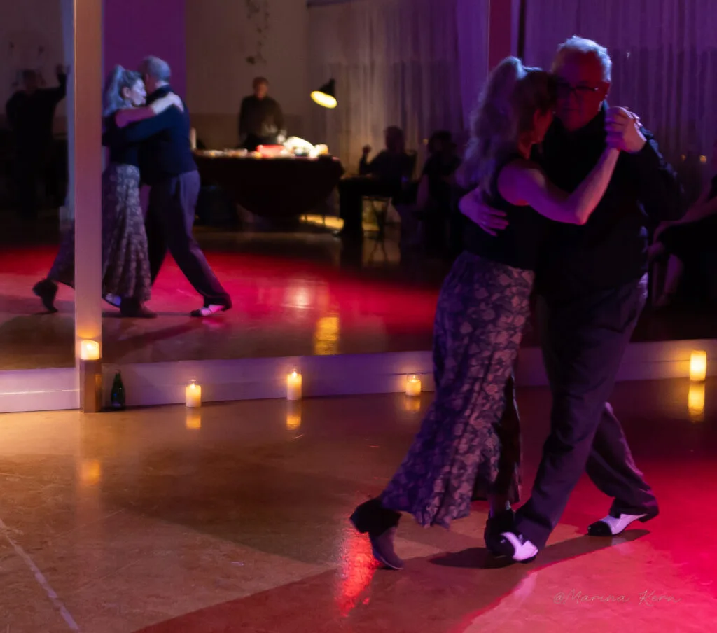 Afternoon Ballroom Dance Classes in Burnaby, BC